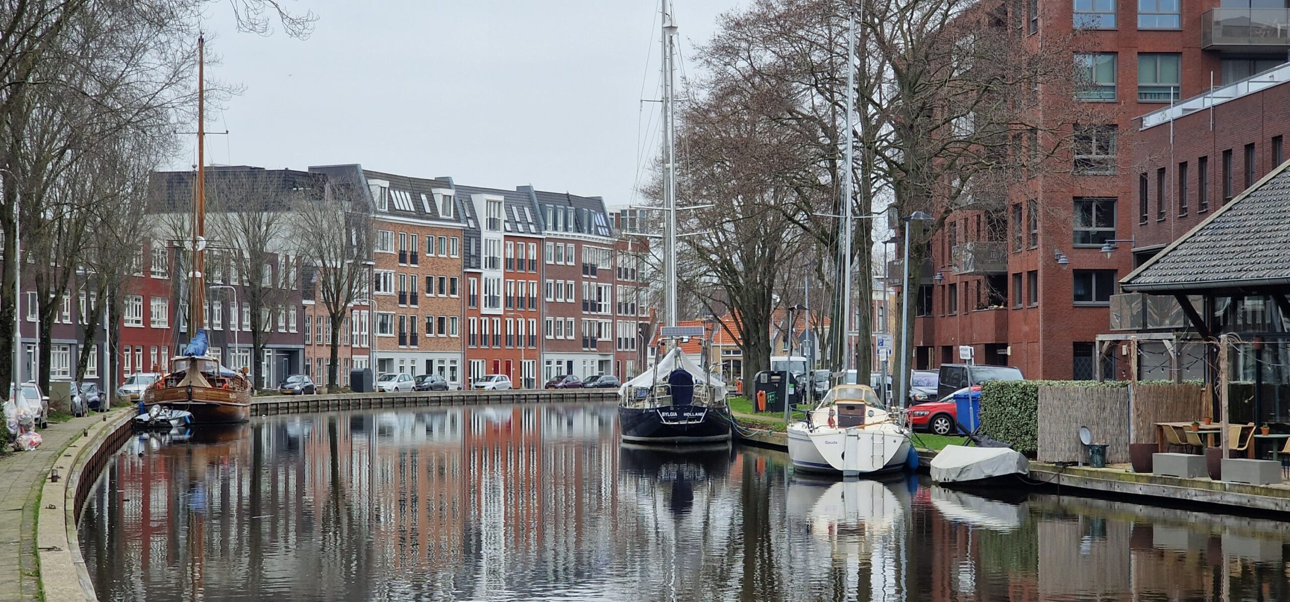 Binnenstad Gouda Gemeentehaven Gouda aan de Turfsingel in de binnenstad