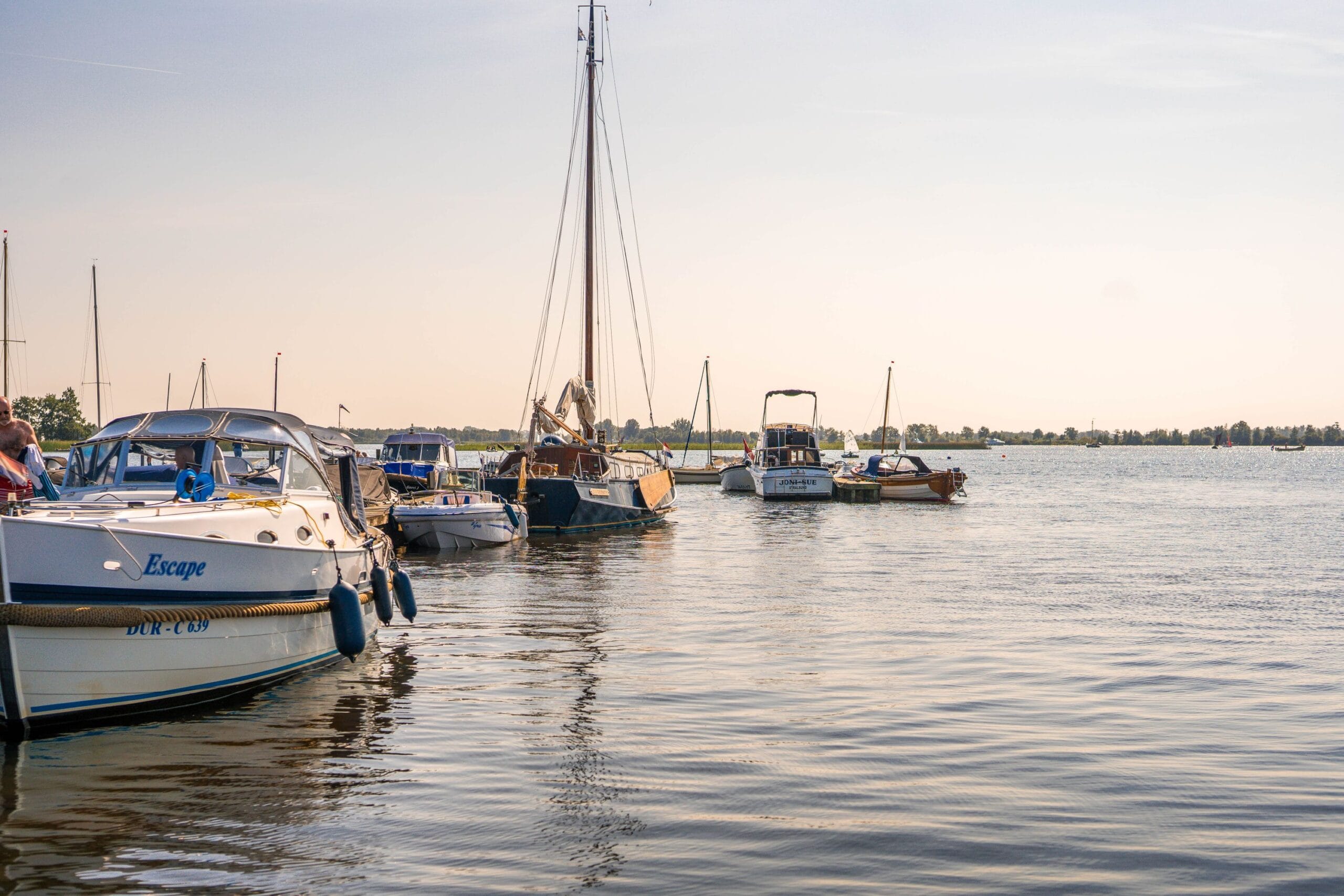 Jachthaven/Camping en Botenverhuur Aan ‘t Wiede Jachthaven Aan 't Wiede aan de Belterwiede in Weerribben-Wieden