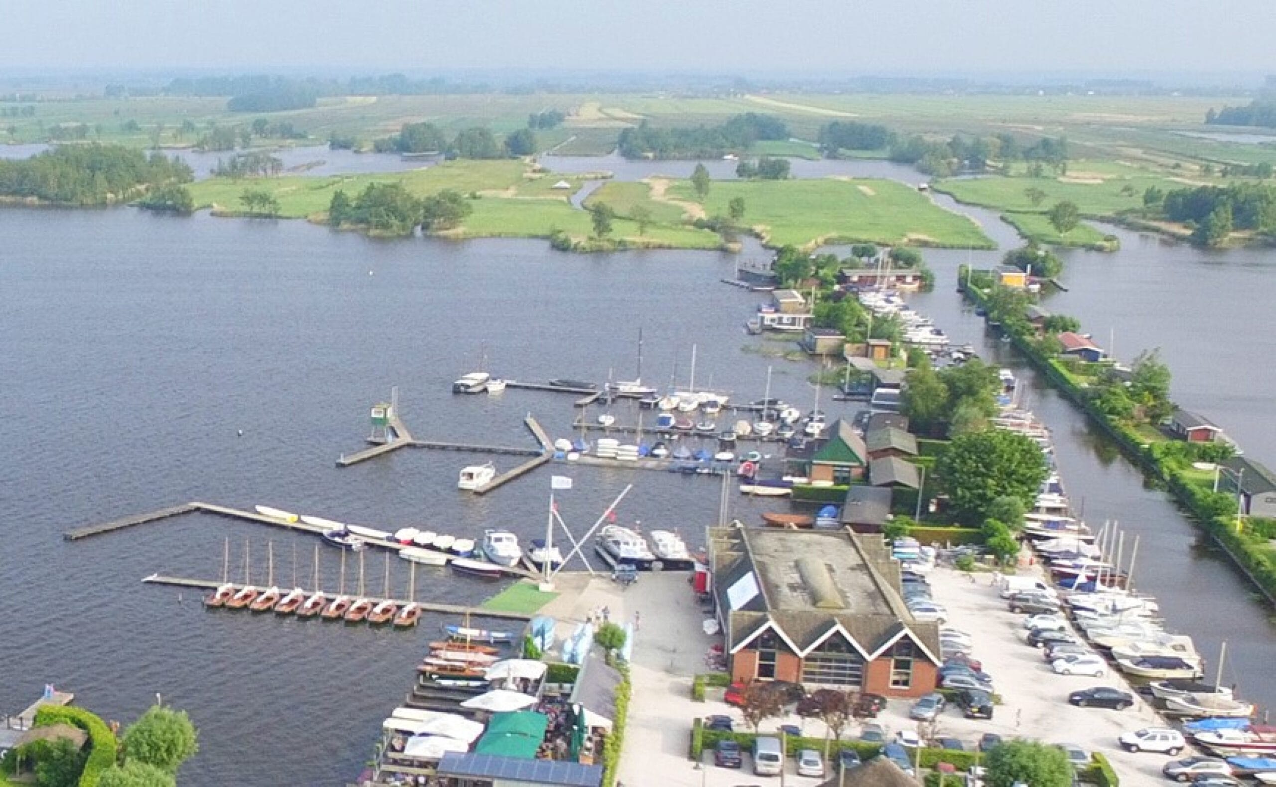 Jachthaven Plaszicht Jachthaven Plaszicht aan de Nieuwkoopse Plassen bij Nieuwkoop