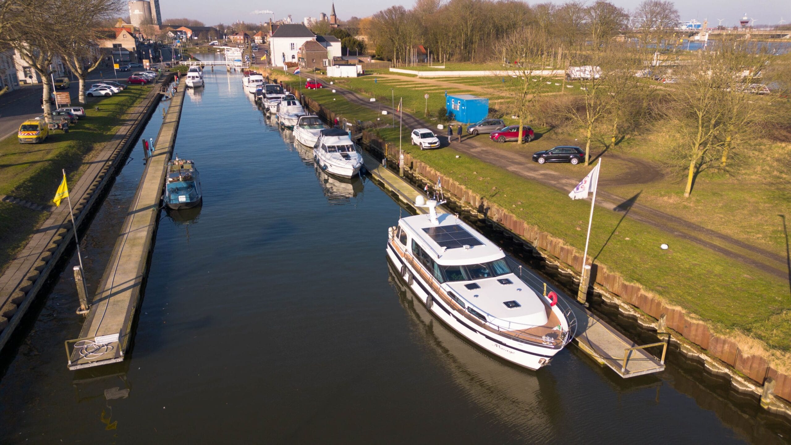 W.S.V. 't Sas verenigingshaven in Sas van Gent aan het Kanaal Gent-Terneuzen