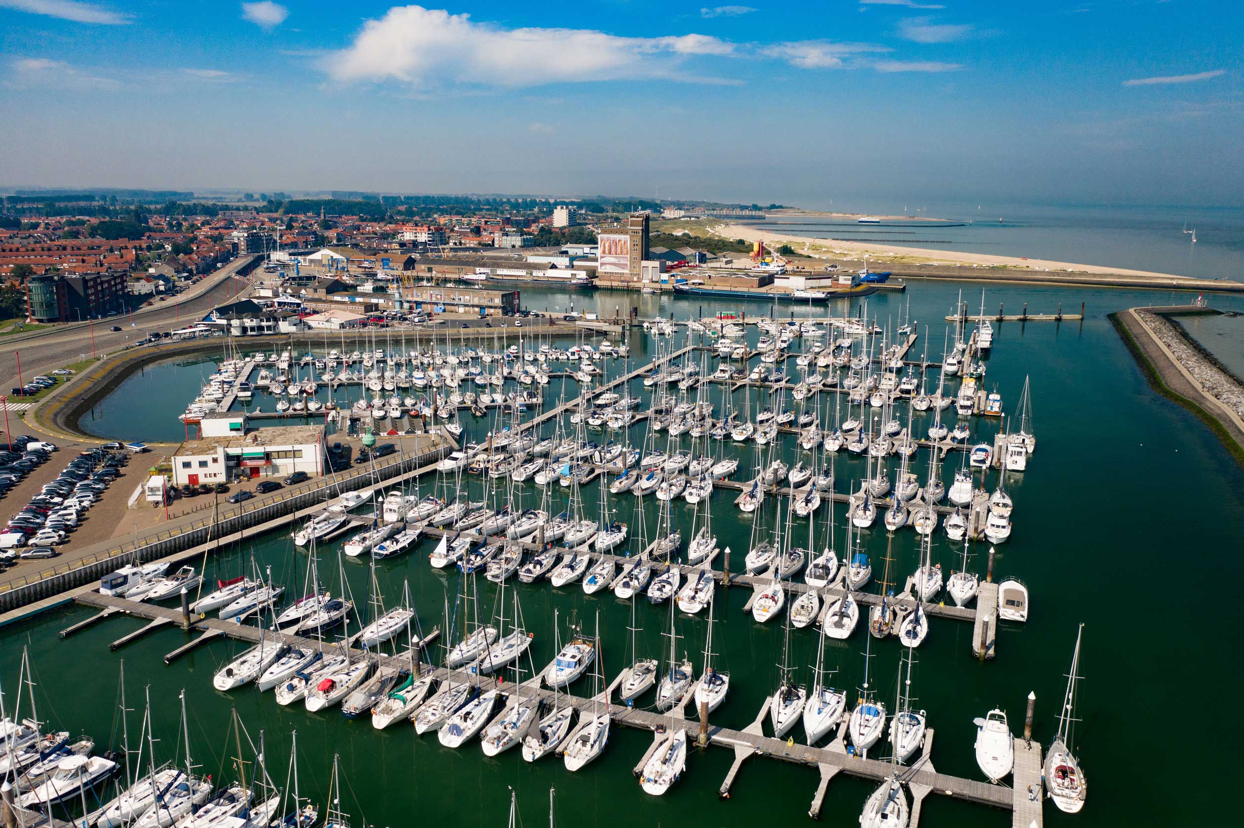 Jachthaven Breskens Jachthaven Breskens aan de monding van de Westerschelde