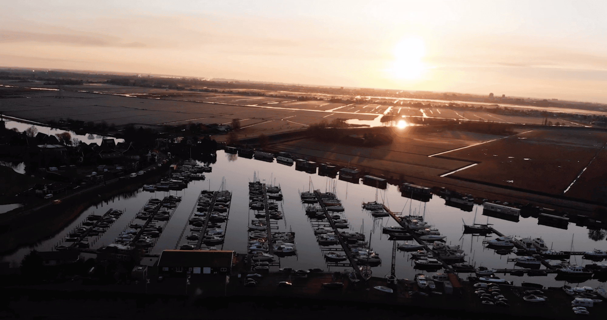 Jachthaven Nauerna Jachthaven Nauerna aan de Nauernasche Vaart bij Assendelft