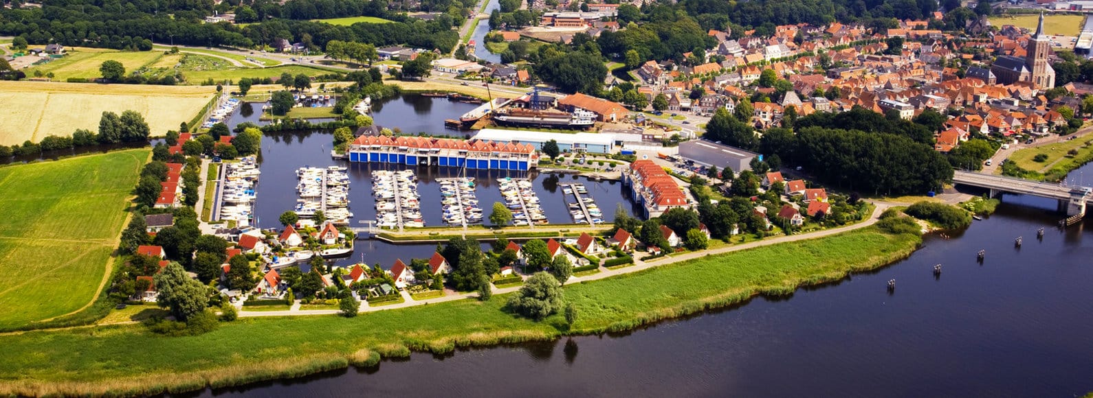 Jachthaven De Molenwaard Jachthaven De Molenwaard aan het Zwarte Water bij Hasselt