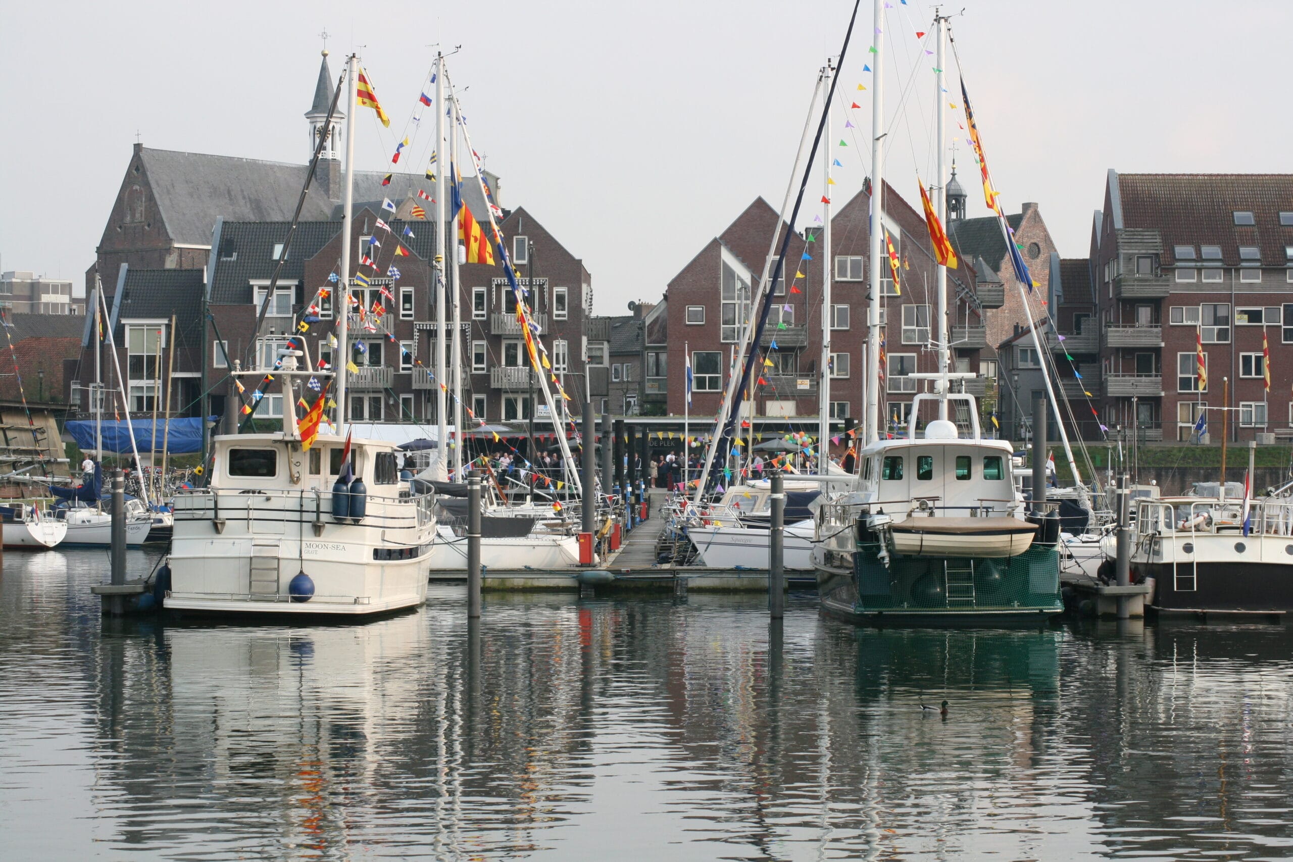 W.S.V. De Stuw W.S.V. De Stuw jachthaven aan de Maas in Grave