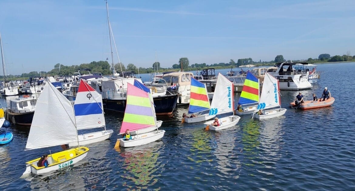 W.V. Neptunus W.V. Neptunus, jachthaven in de Koornwaard aan de Maas bij Den Bosch
