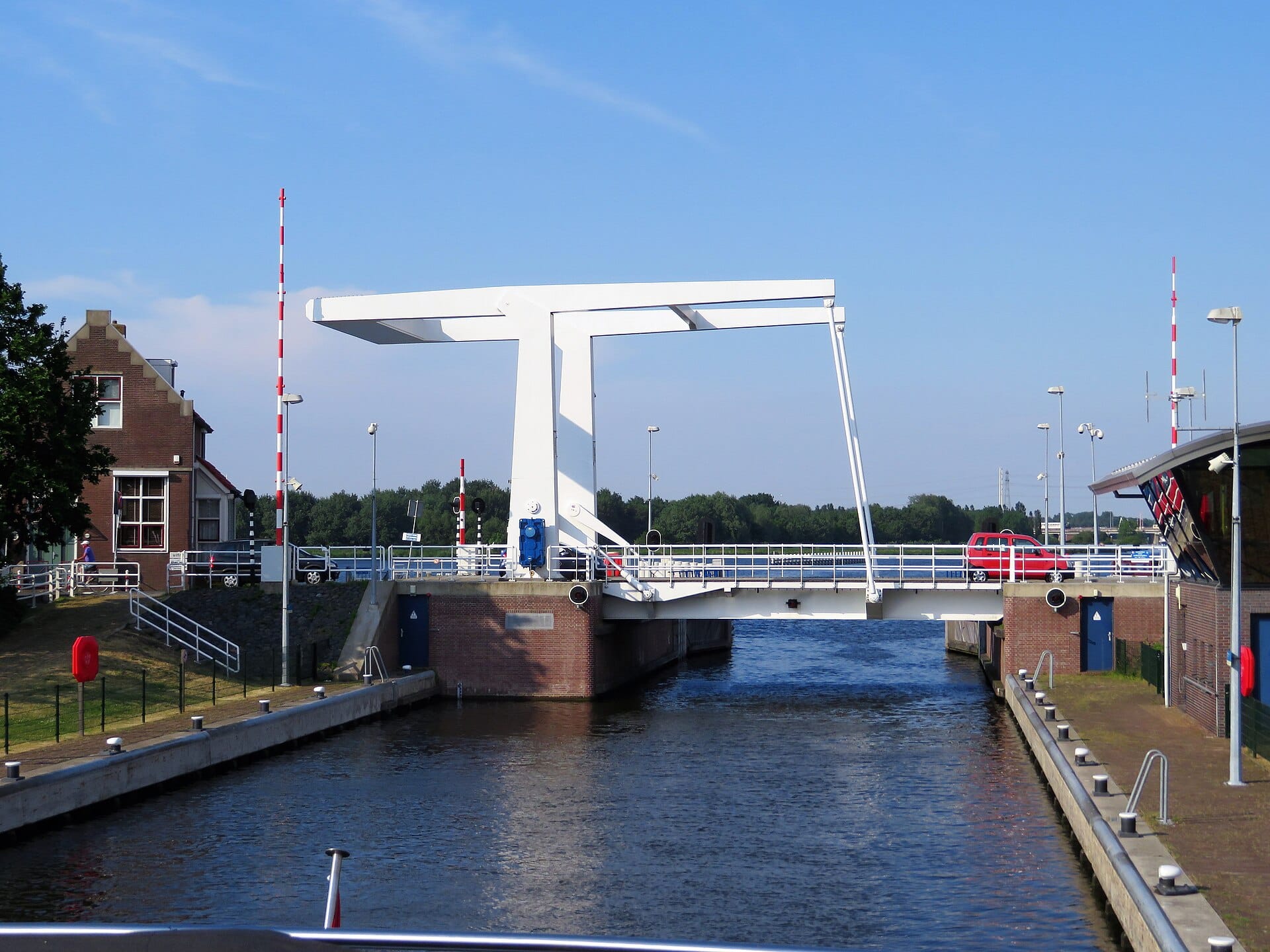 sluis-spaarndam-recreatievaart Grote Sluis Spaarndam met recreatievaart, sluis Spaarndam schut weer vaker