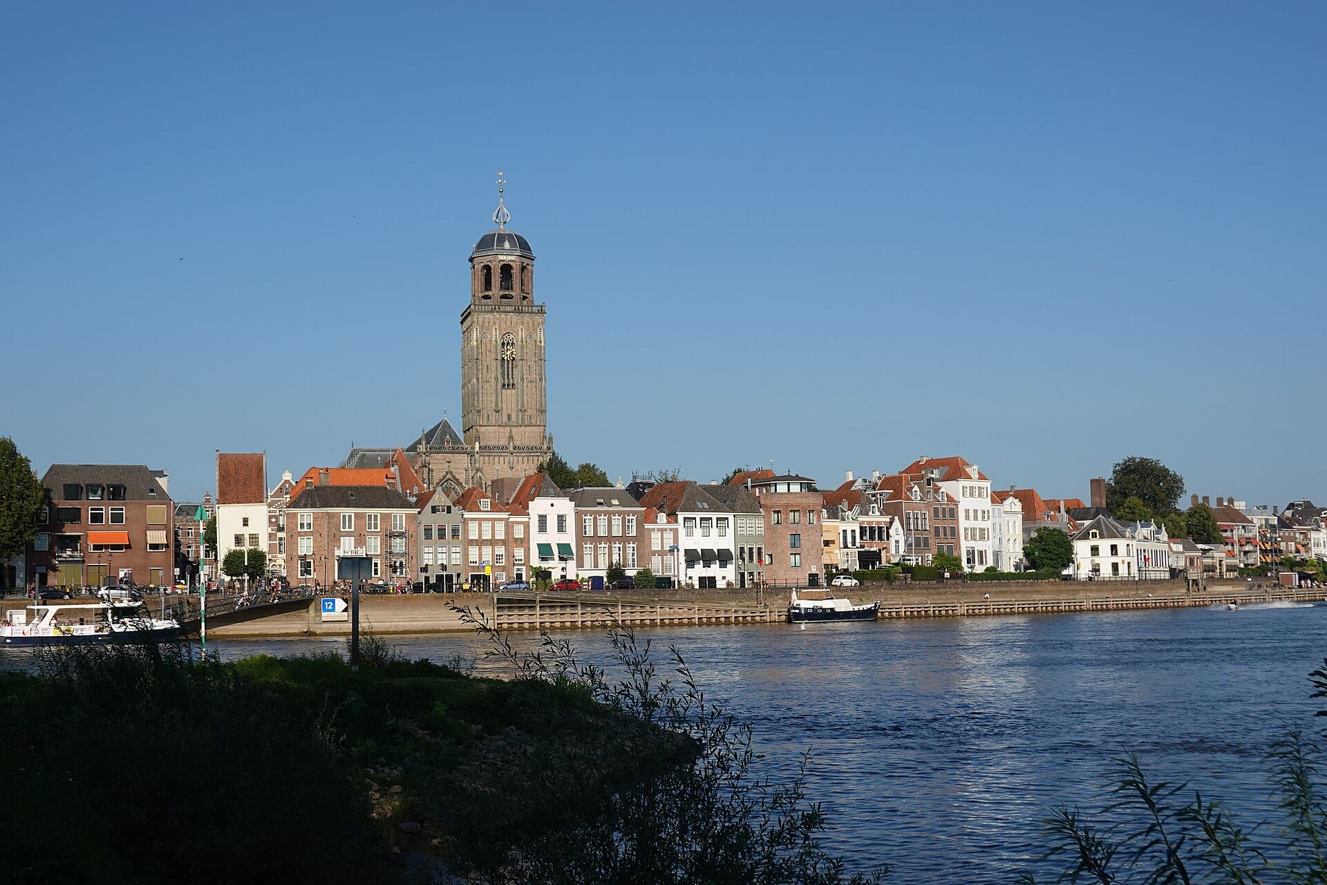 Haven Deventer aan de IJssel, weer bereikbaar na heropening Prins Bernhardsluis