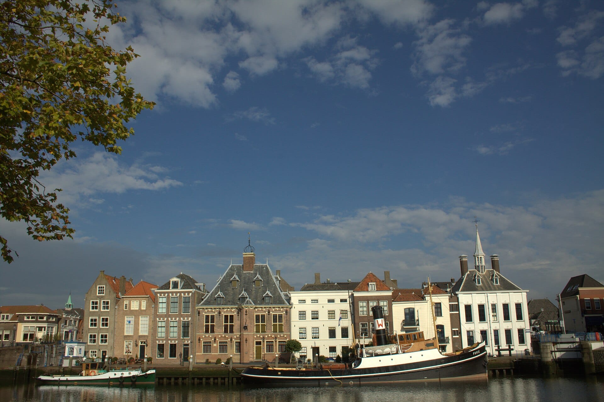 maassluis-stadsgezicht-kolk Stadsgezicht van Maassluis aan de Kolk, gemeente Maassluis