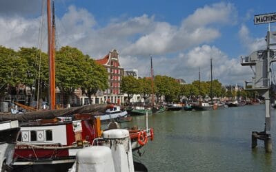 Verkeersbrug Dordrecht draait wél: 2 gouden doorvaardagen voor staande mast dit weekend