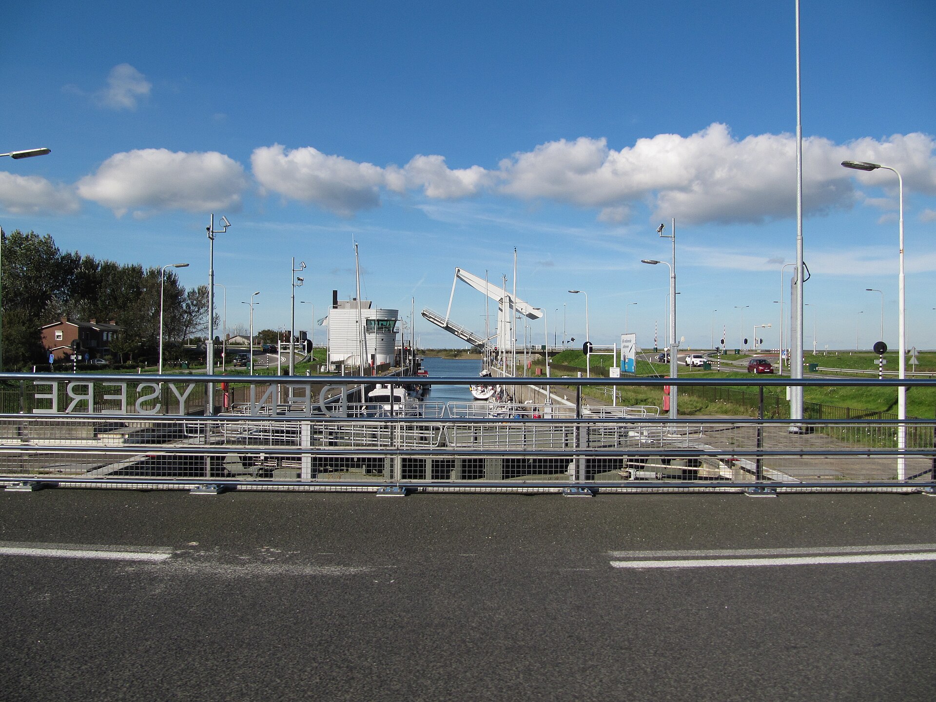 Grevelingensluis Grevelingensluis renovatie: de sluis bij Bruinisse tussen Grevelingenmeer en Oosterschelde